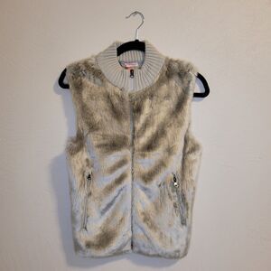 English Laundry Vest Women's Size Med. Grey Faux Fur Full Zip |with Ribbed Back